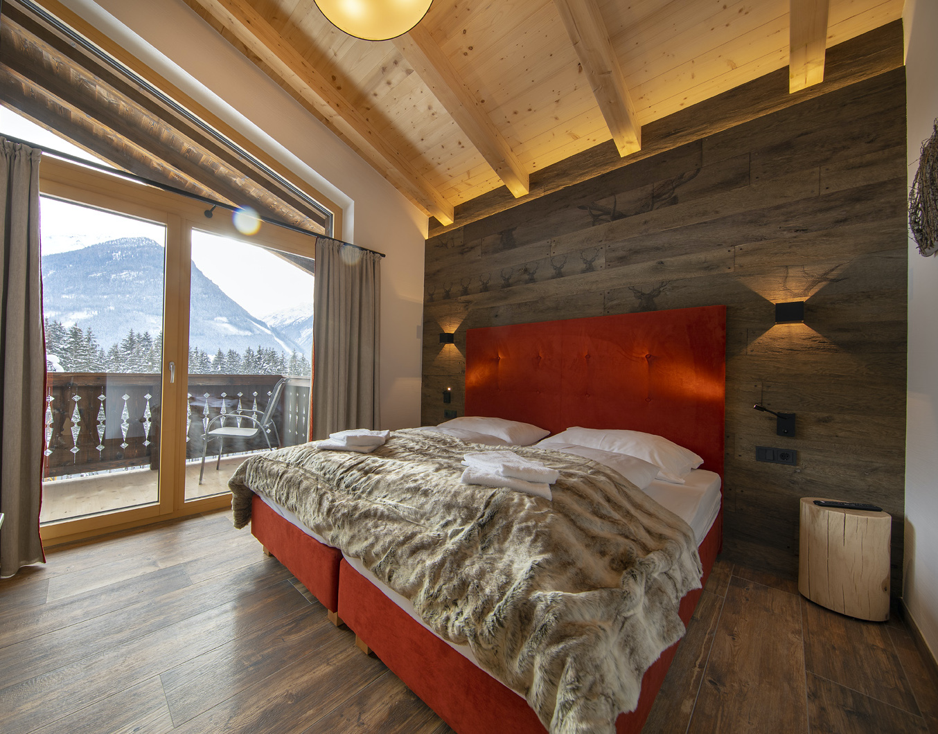 4-5 bed